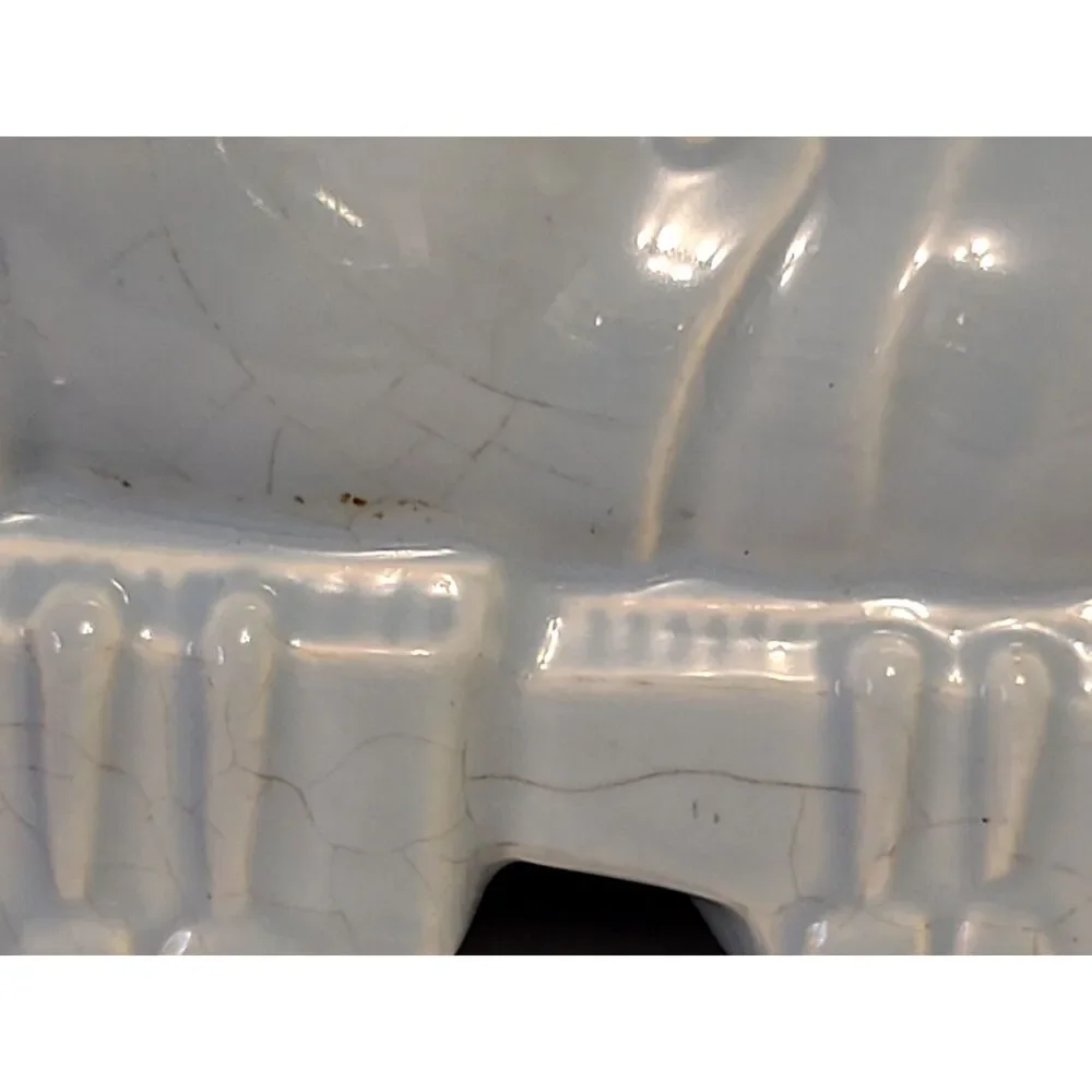 Cameron Clay visible cracks